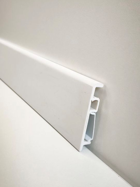 Плинтус BONKEEL Стик Белый фото 2