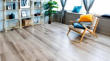 Кварц виниловая плитка: плюсы и минусы, состав, интерьеры, сравнение!